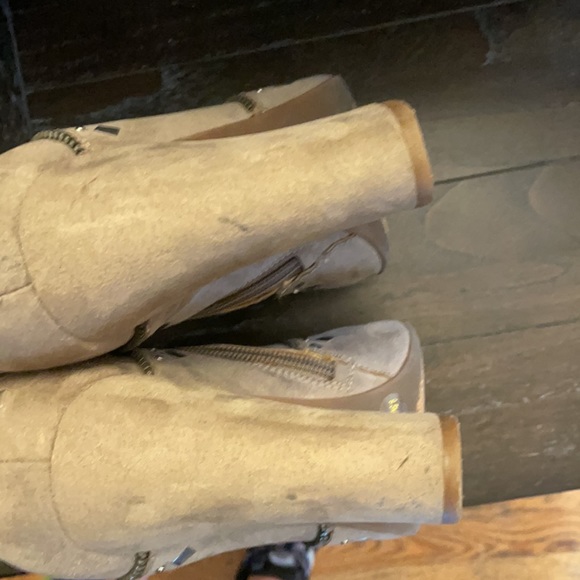 Jessica Simpson Taupe Suede Studded Heels 9.5 - Picture 13 of 13